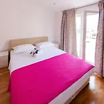 Anita-luxury Three Bedroom With Terrace *