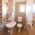 Anita-luxury Three Bedroom With Terrace Split