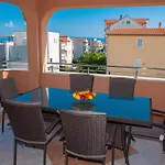 Apartament Anita-luxury Three Bedroom With Terrace Split