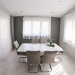 Apartament Anita-luxury Three Bedroom With Terrace