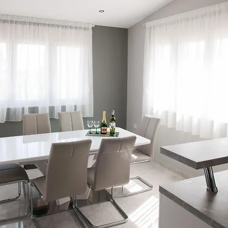 Anita-luxury Three Bedroom With Terrace Apartment Split