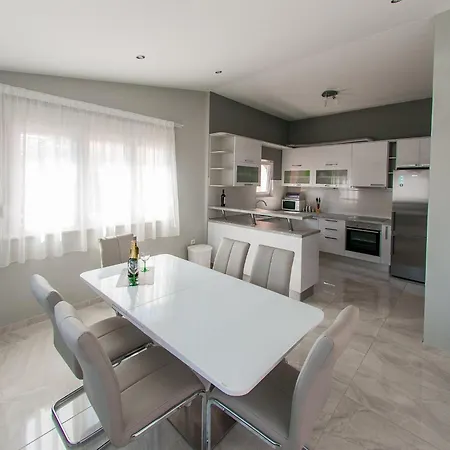 Apartment Anita-luxury Three Bedroom With Terrace